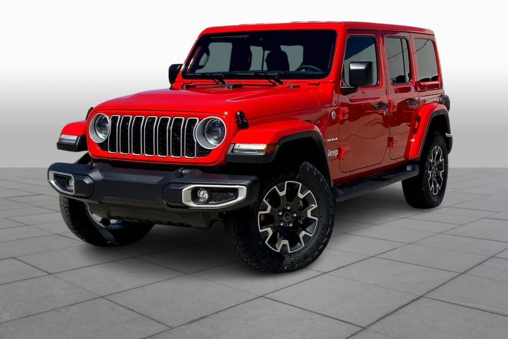 Difference Between Jeep Wrangler Unlimited Sport and Sahara